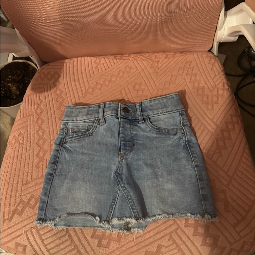 Denim High-Waisted Frayed Hem Shorts